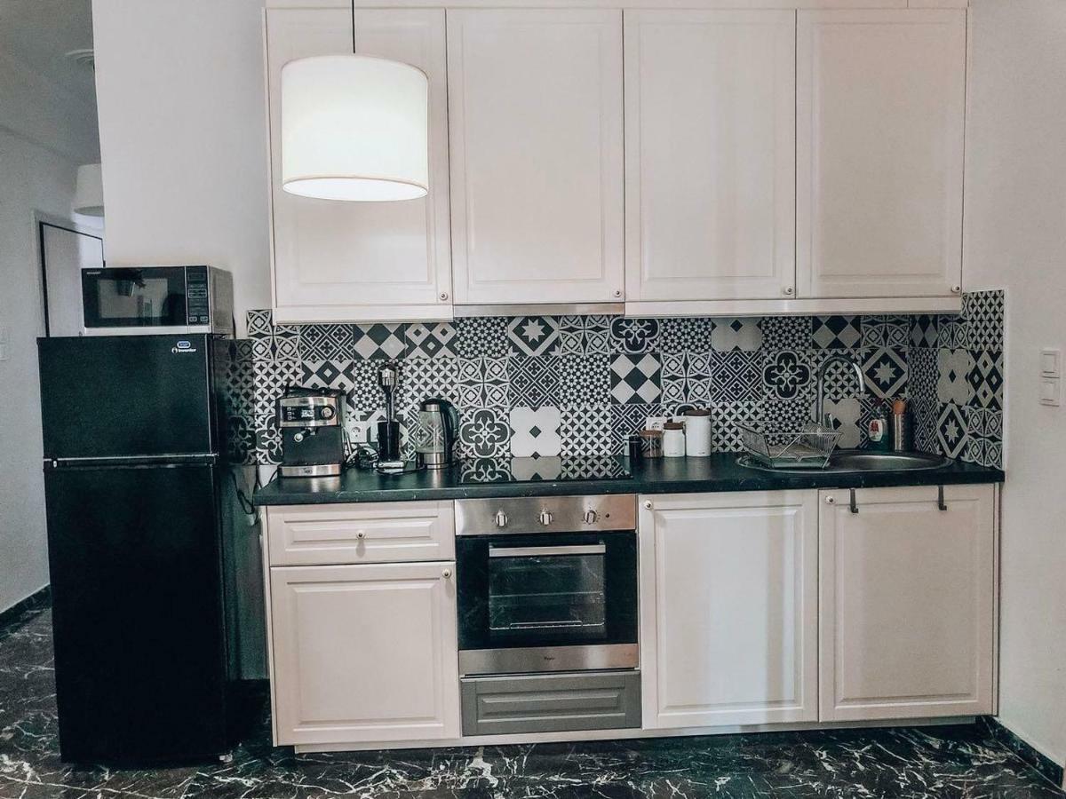 133 Sokratous, Black Marble. Athene Buitenkant foto